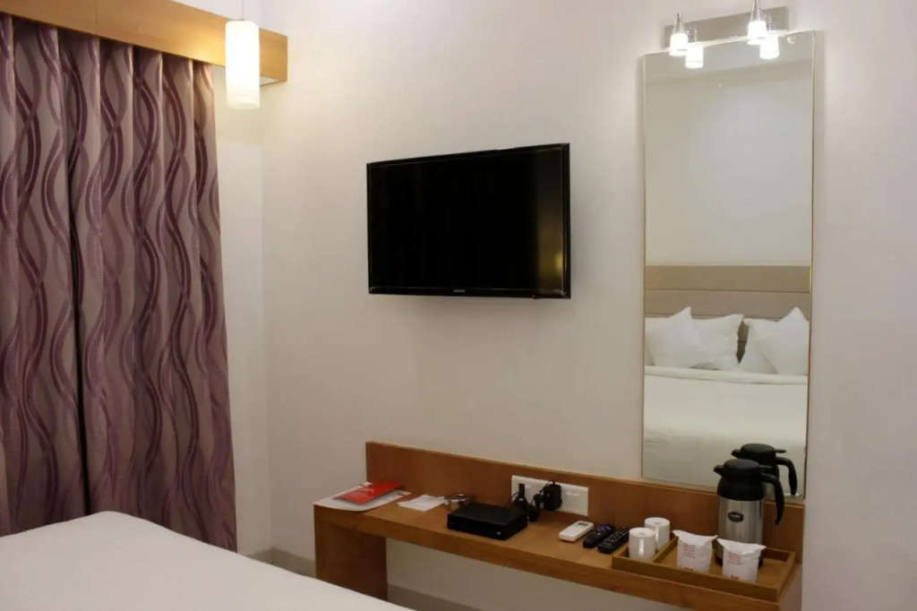 Hotel Ashray Inn