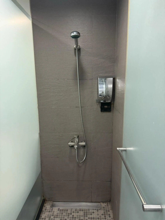 Zhongxiao Dunhua Homestay