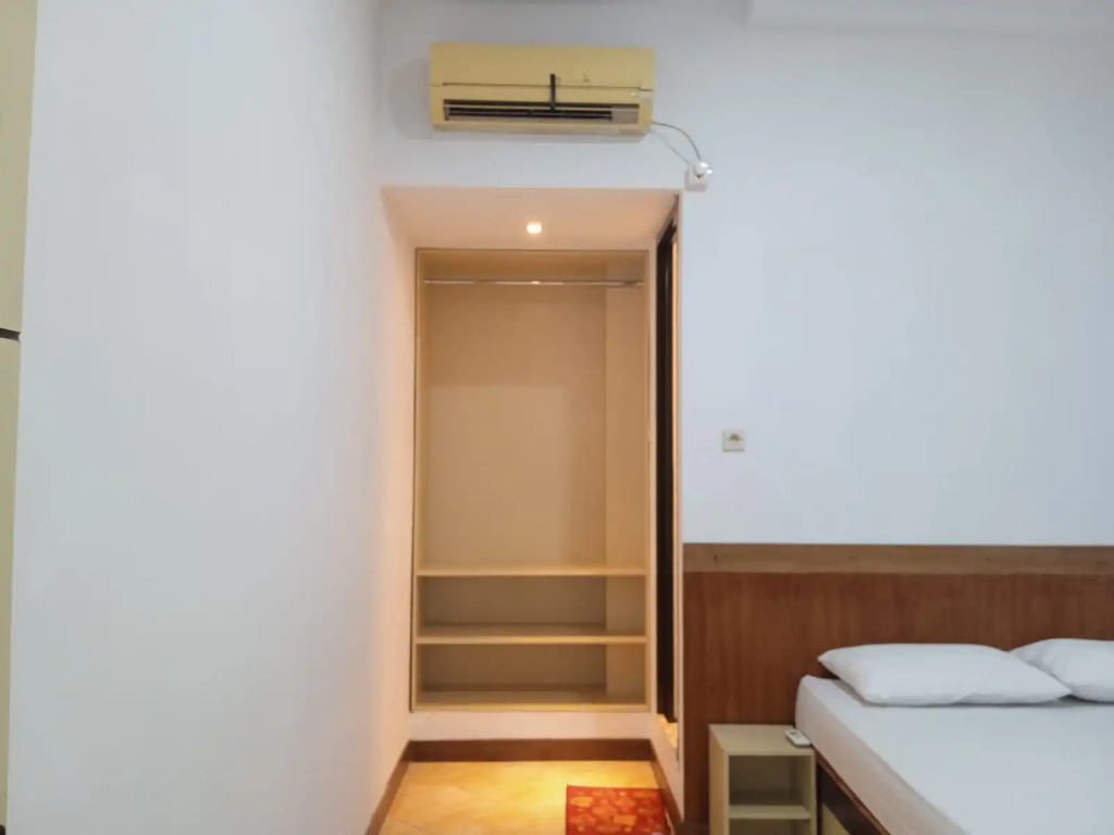 Gorland Hostel Syariah near GOR Satria Purwokerto RedPartner