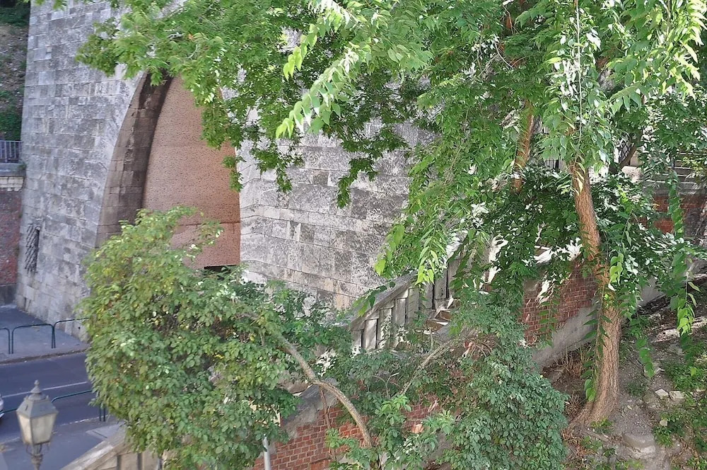 Váralja Home