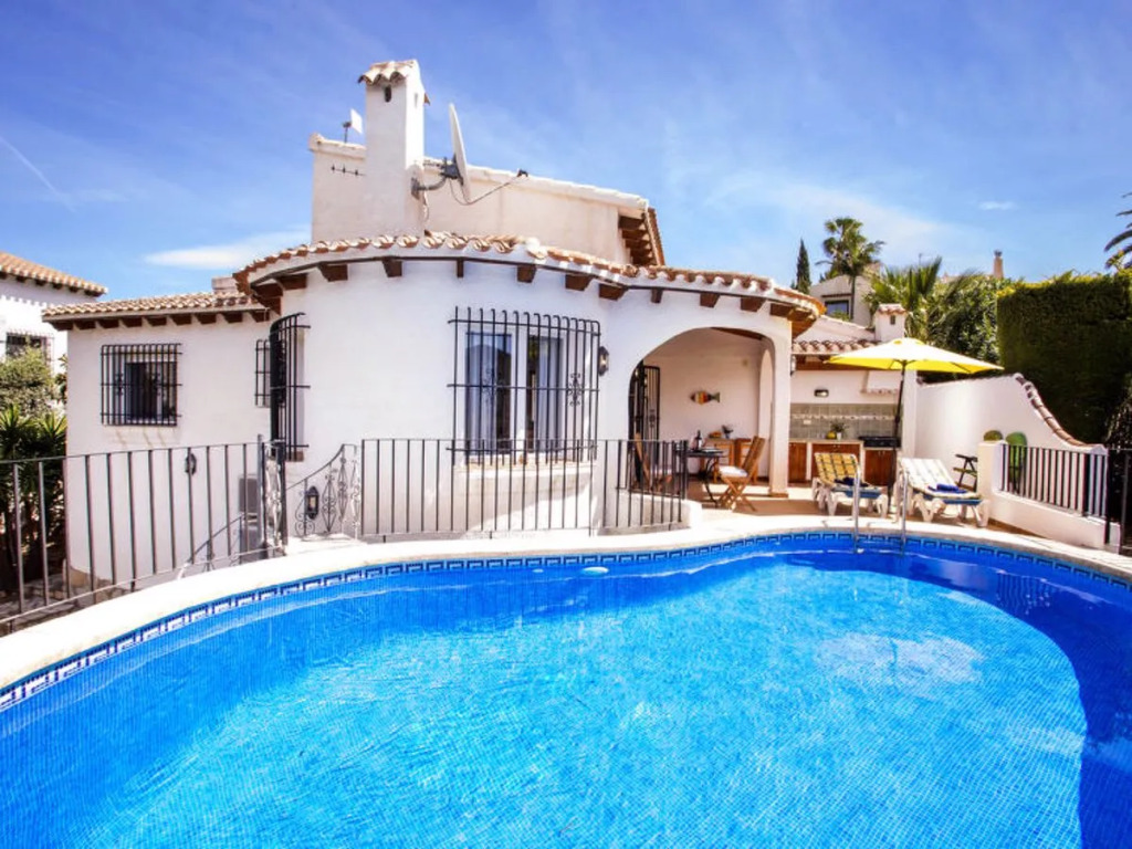 House Petra Pego