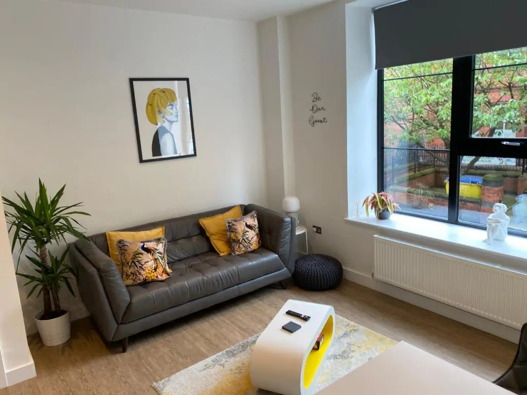 34 Cuppin Street - Luxury City Centre Apartment!