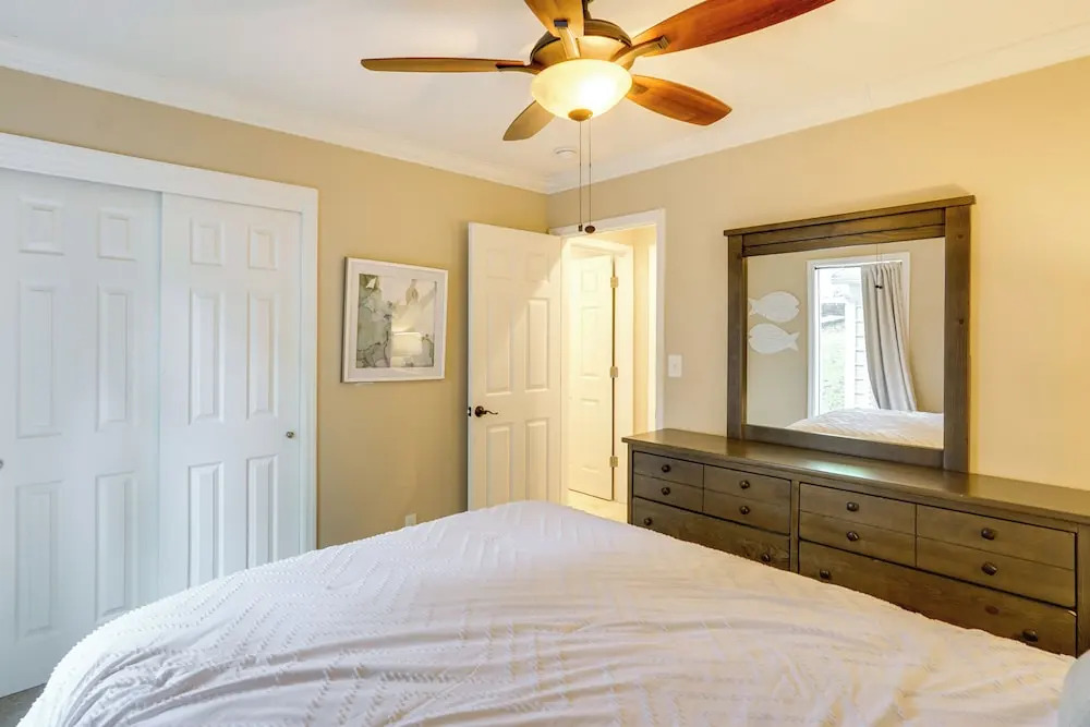 Dock & Lake Access! Family Escape in Osage Beach