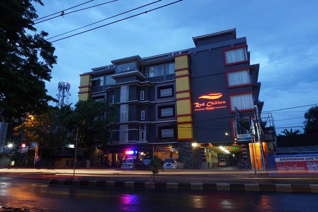 Red Chilies Hotel