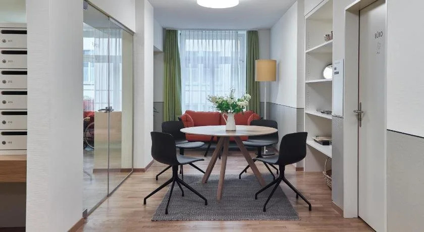Haus zur Stauffacherin — Women Only (отель для женщин)