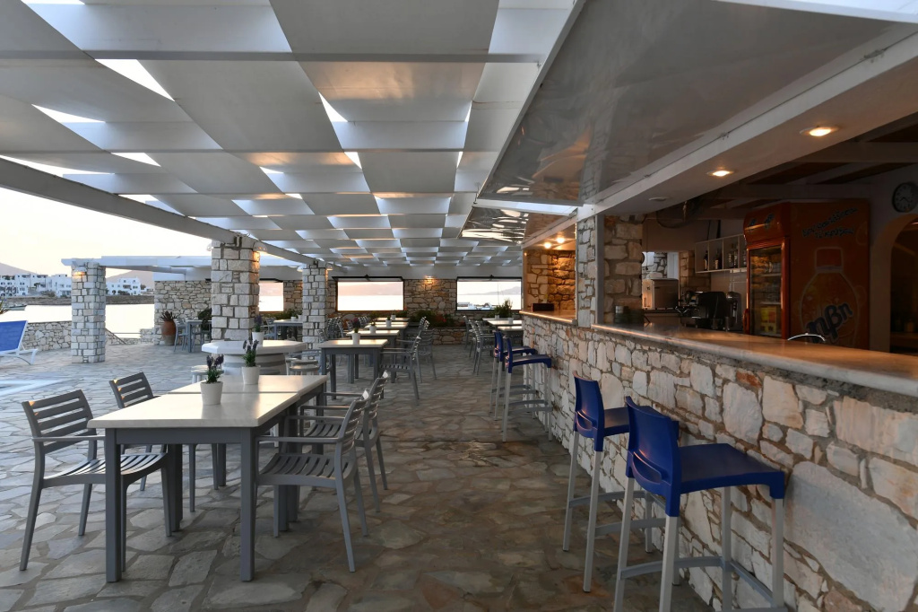 Kosmitis Suites & Villas