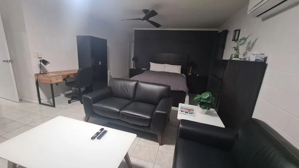 Townsville Seaside Apartments