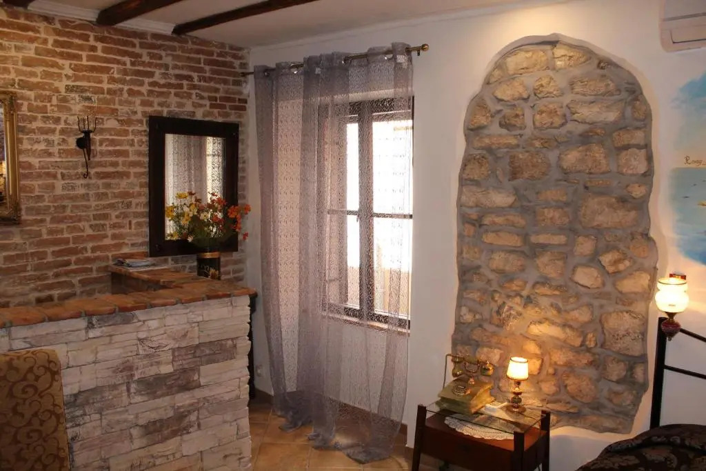 Rooms da Angelica old city 2