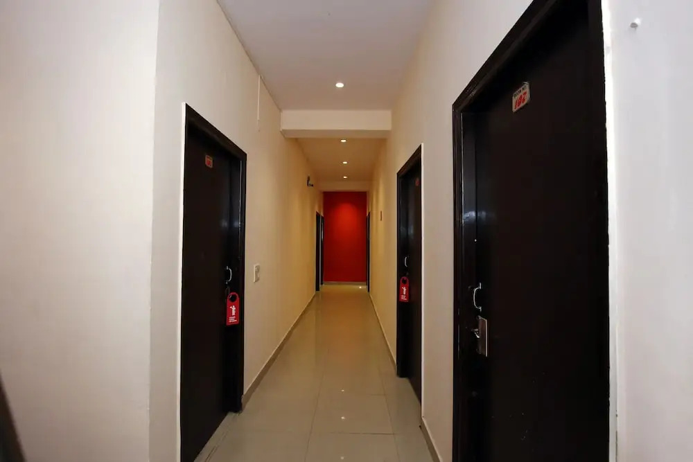 OYO 9927 Hotel Prakash INN