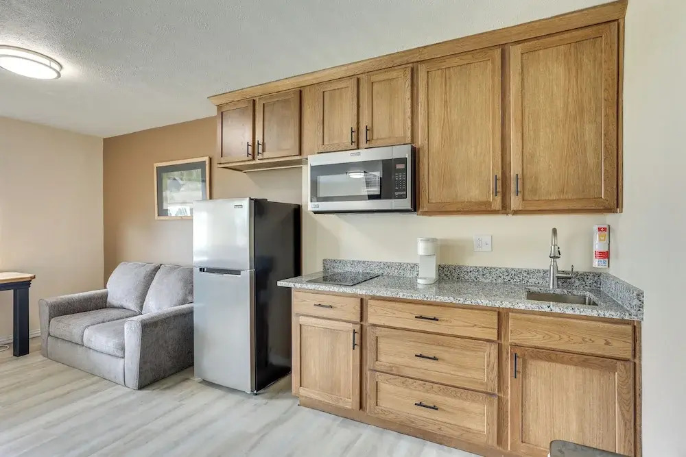 Walk to Ocu, Golf: Updated Oakland City Studio!