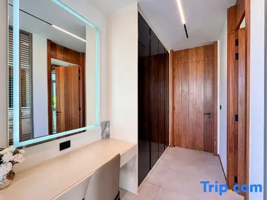 4 Bedroom Pool Villa | Near Laguna | Phuket  |  Warm Plus