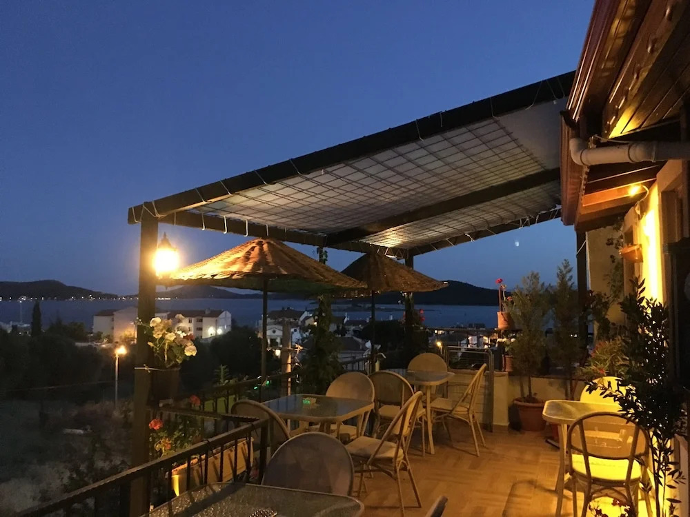 Cunda TheLara Otel