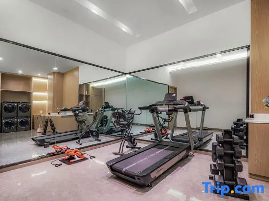 Kyriad Hotel (Fuyang Funan International Automobile City)