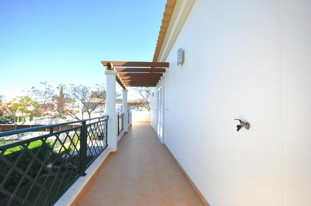 Large 3 bedroom private pool villa in Vilasol Resort