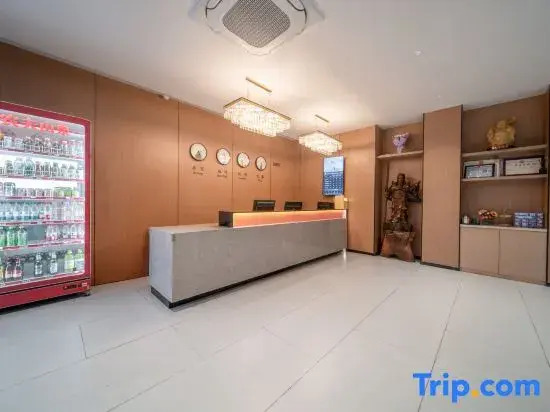 Rujia Ruibai Cloud Hotel (Lu'an Jin'an District Government Center Branch)