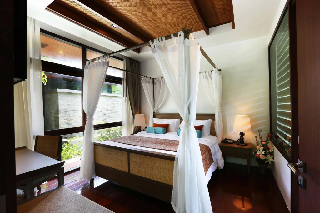 AKIRA Lipe Resort