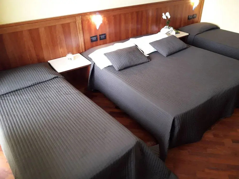 Hotel Miralago