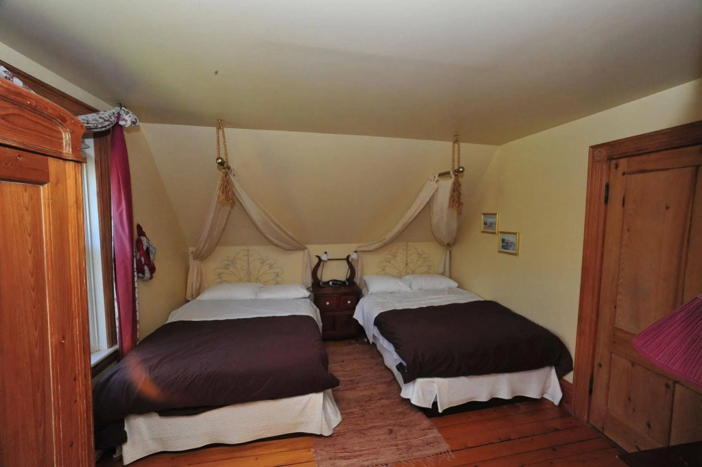 Little Shemogue Inn