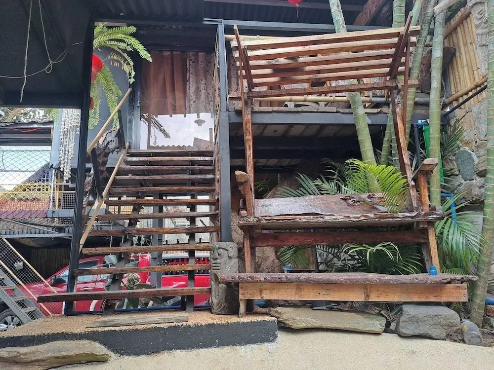 Tribal Bliss Private Resort in Lipa Batangas, a Privat Guest Room With Pool