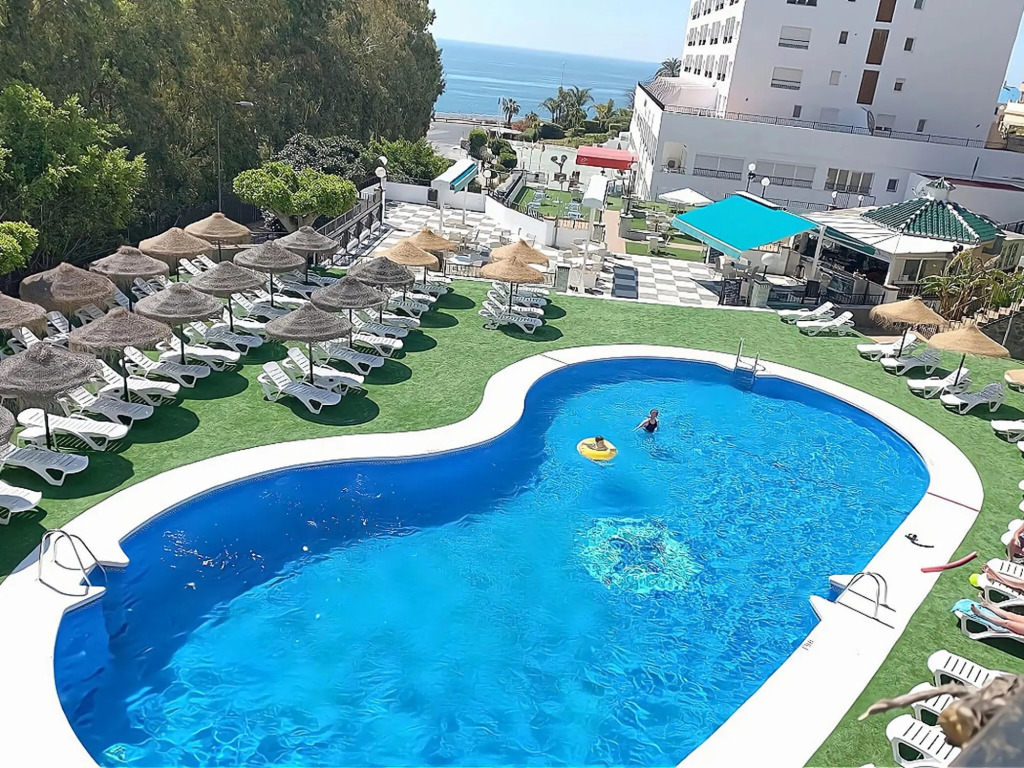 Pleasant apartment in Benalmadena near Playa Beach