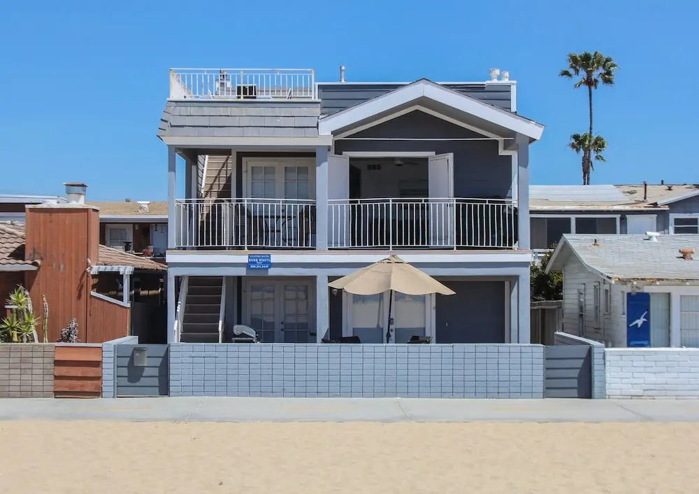 1404 W Ocean Front C 68167 by RedAwning