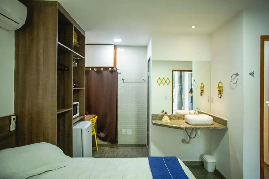 SEGUNDA CASA - Seu cantinho em Guarapari, 1 minuto a pé da Praia do Morro! Suítes confortáveis e modernas - Para casal ou para grupos de até 4 pessoas
