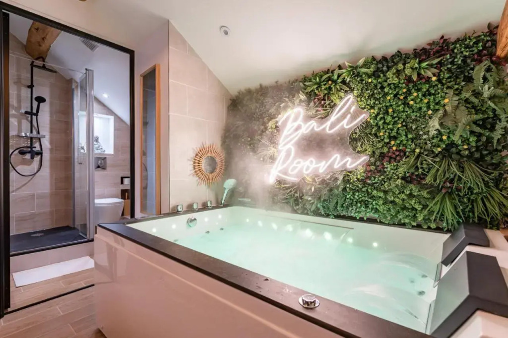 Bali Room / Magnifique Studio Evasion Jaccuzi (Adults Only)