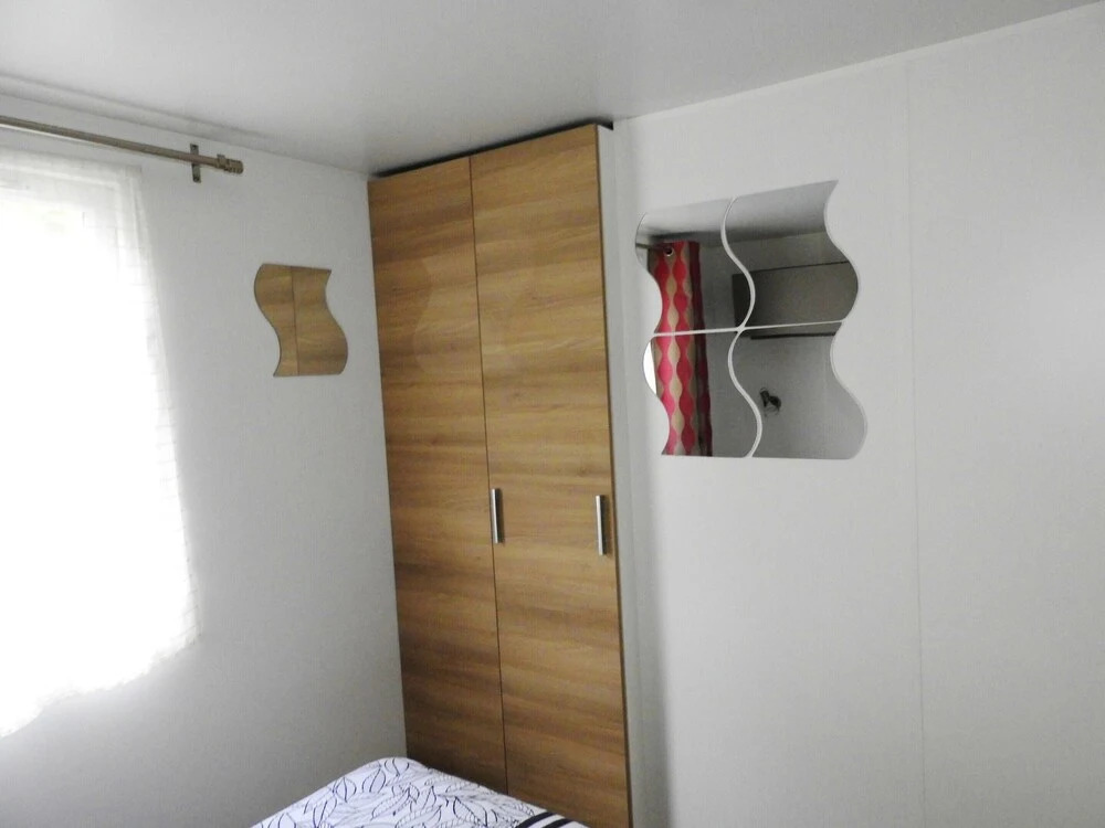 Bungalow With 3 Bedrooms in Valrasplage, With Shared Pool, Terrace and Wifi - 1 km From the Beach