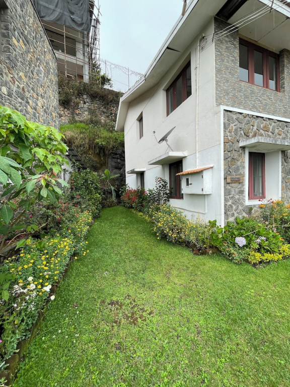 Nashika Villa by evaddo