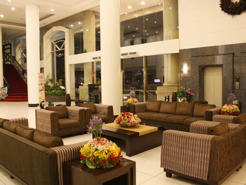 Hotel Supreme Convention Plaza