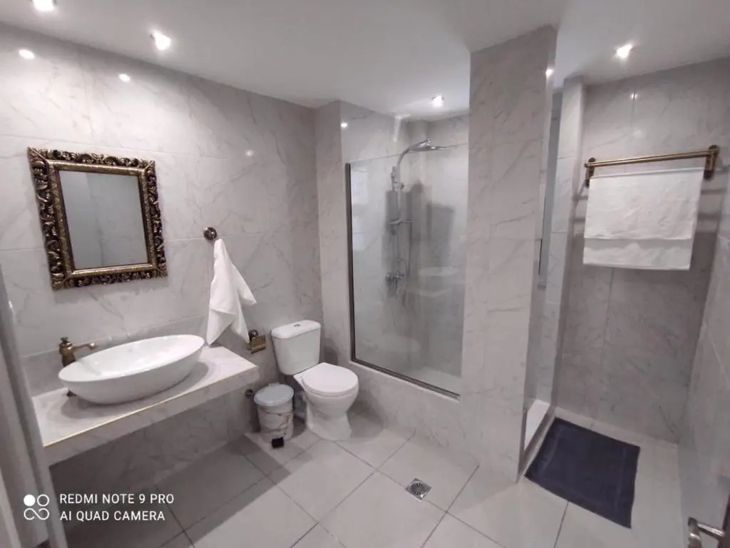 Vista Mare Suites , 2 min drive to the sea
