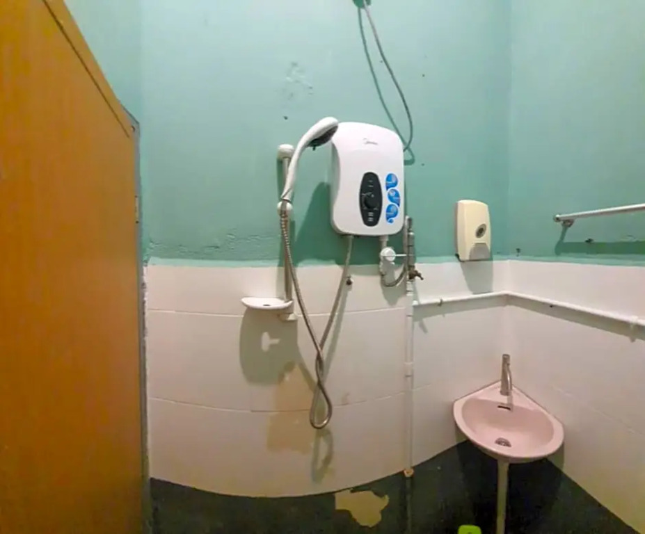 OYO 90116 Fbs Inn Hotel