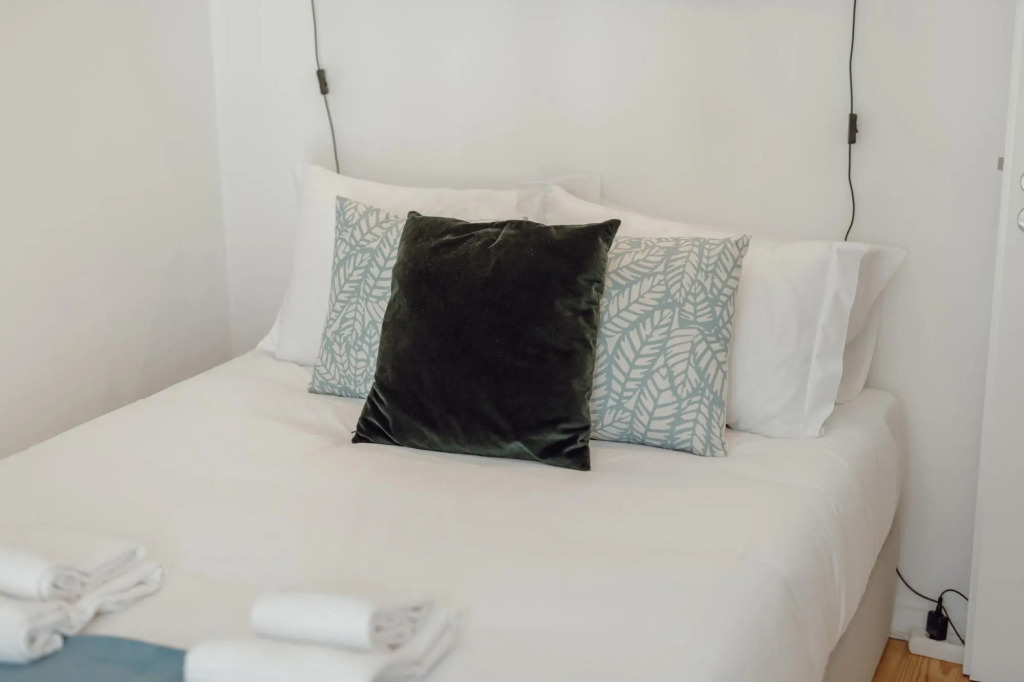 Courtyard Oporto Design Apartments by Vacationy