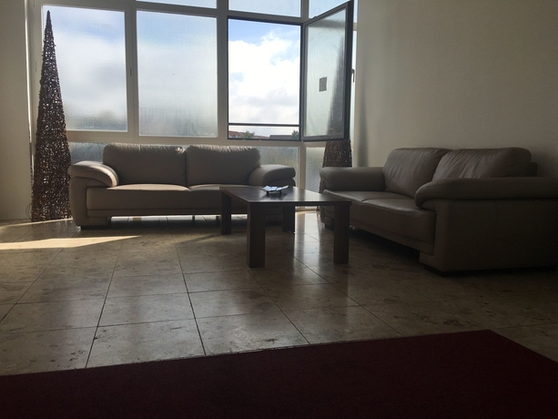 Hotel Terminal One