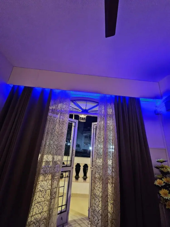 Casa De Abhishek - Breezy 2 BHK