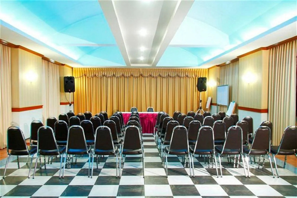 Grand Tara Garden Thai Hotel