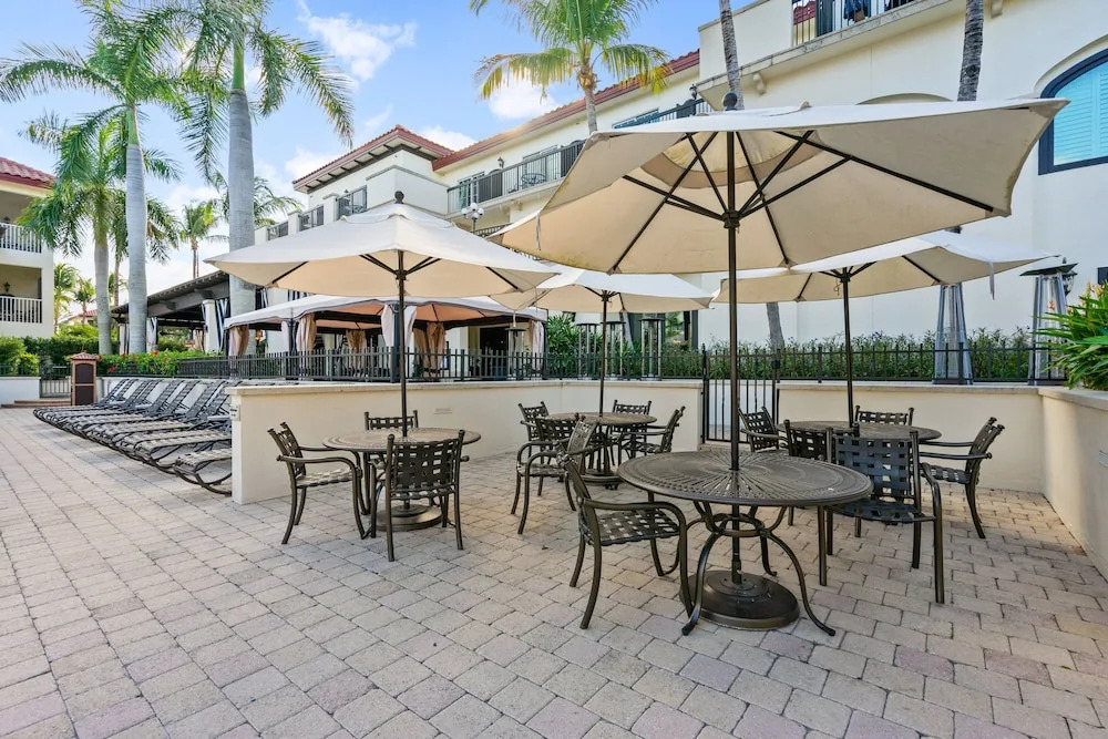 Hidden Jewel Unit 102 - 2 Br Condo