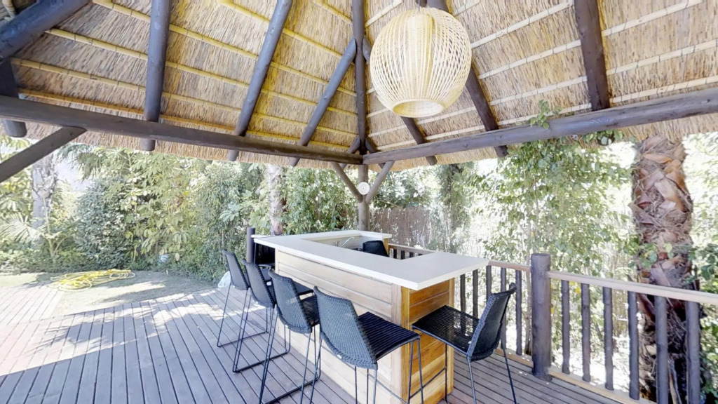 27175-Luxury Villa with heated pool