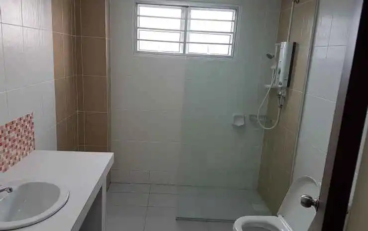 Sitiawan Homestay Entire Semi D house