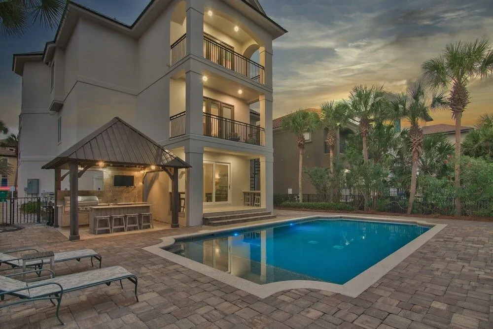 Seastar Palazzo Luxury Across From Beach