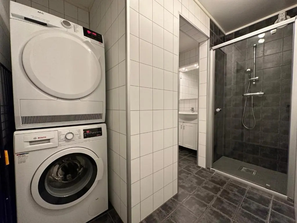 Stetind - Modern apartment with free parking