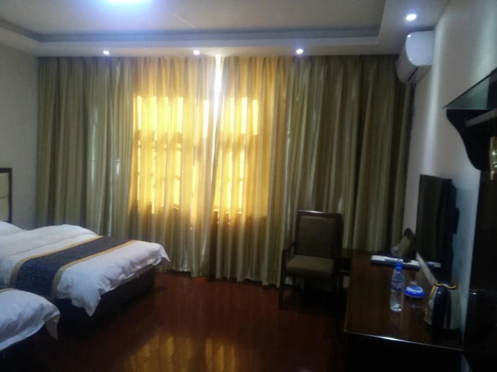 Kunming Yuefeng Inn