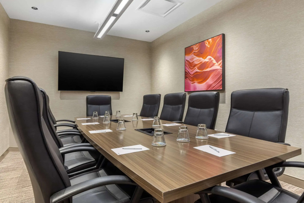 Cambria Hotel Omaha Downtown
