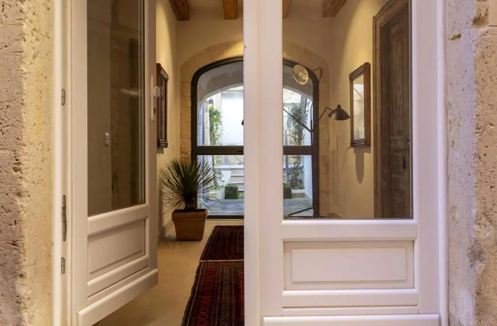 Apartment with one bedroom in Siracusa with balcony and WiFi 300 m from the beach