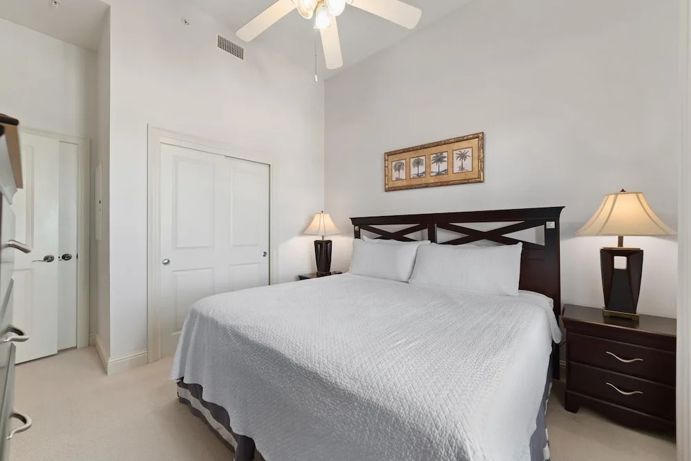 Wharf Resort 917