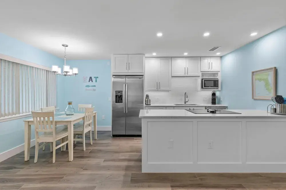 Coronado Arms Condominiums B-18