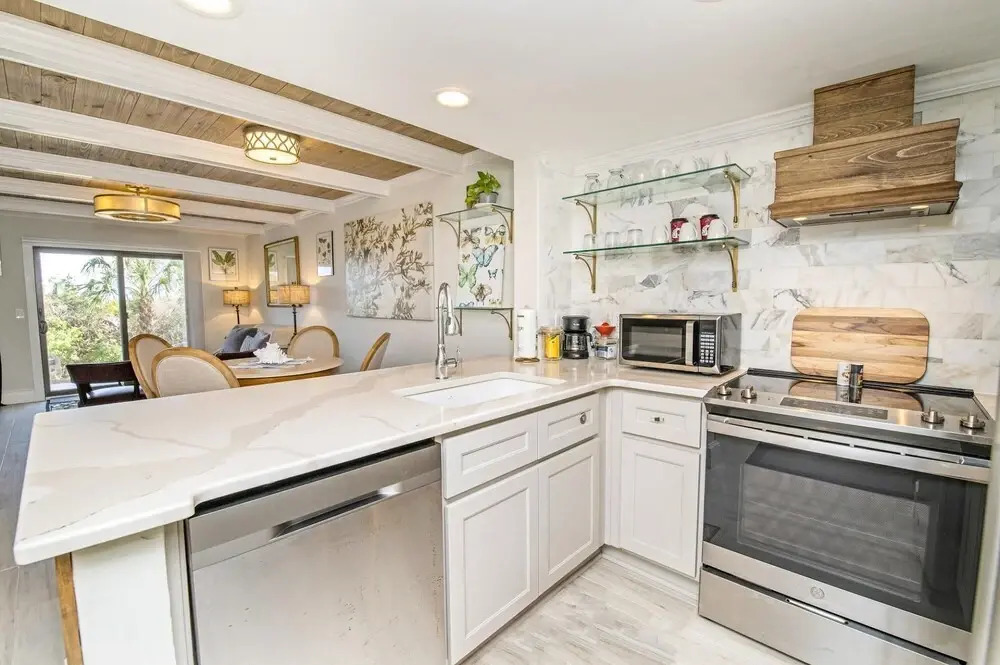 8114 Ocean Front 1st Floor