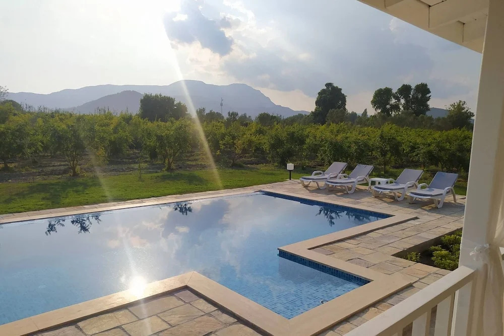 Villa in a Pomagranate Orchard
