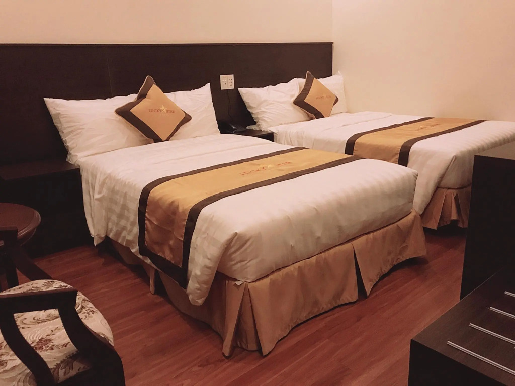 Lucky Star Hotel