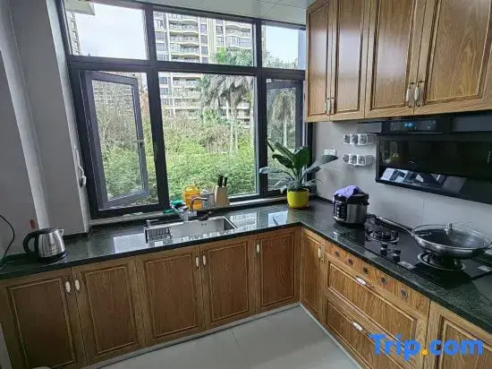 Island Guanlan Lake Homestay